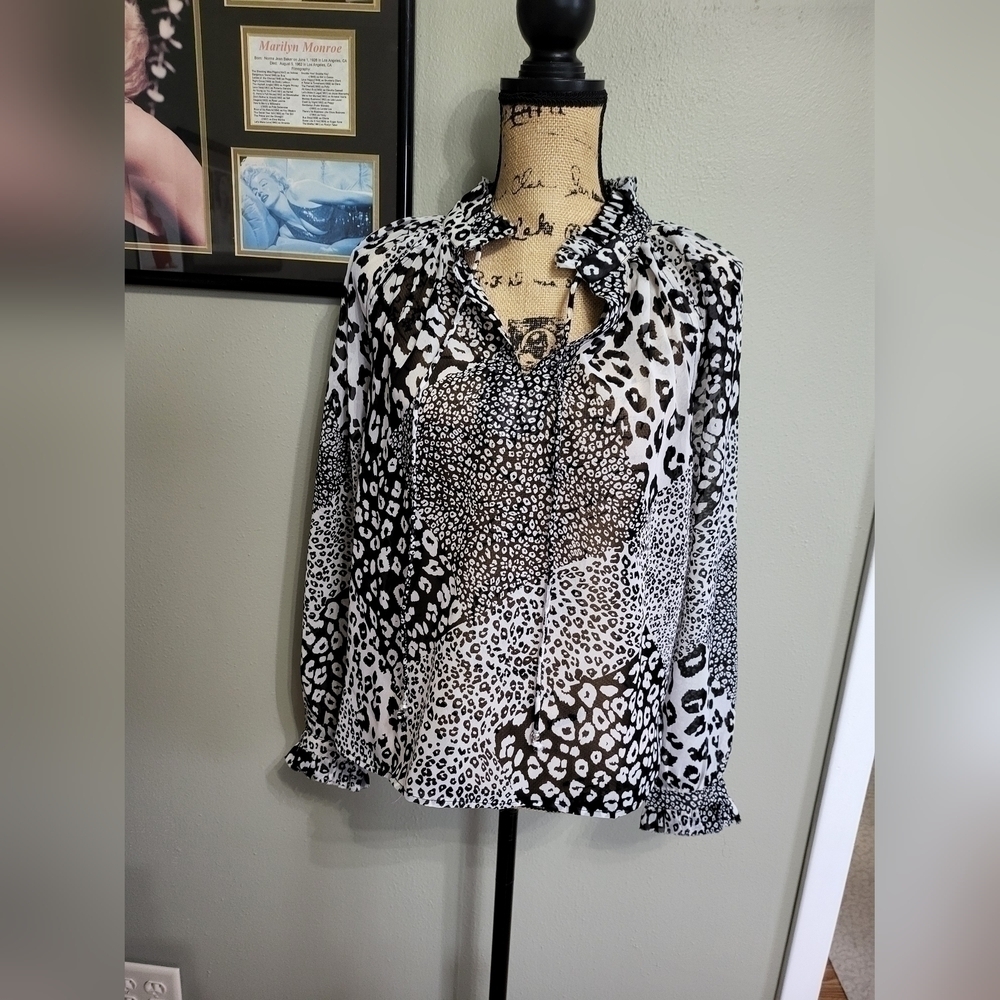 Elan Black and White Leopard Print NWT
